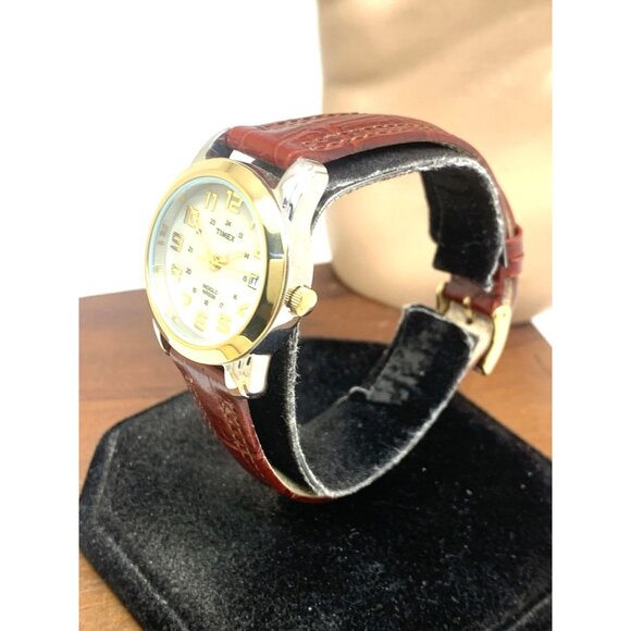 Timex Women's Watch T2N436 Indiglo Quartz Beige Dial Leather Strap 28mm - Picture 2 of 14